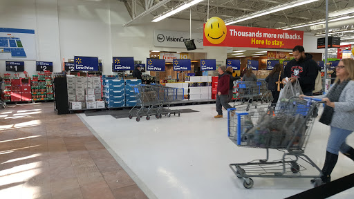 Discount Store «Walmart», reviews and photos, 465 Bridgeport Ave, Shelton, CT 06484, USA