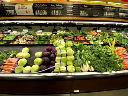 Grocery Store «Fresh Thyme Farmers Market- Lafayette», reviews and photos, 220 S Creasy Ln, Lafayette, IN 47905, USA