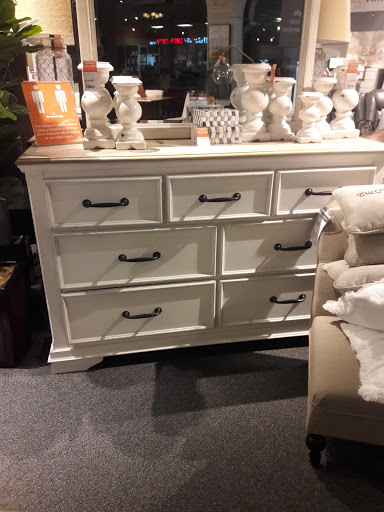 Furniture Store «Ashley HomeStore», reviews and photos, 2233 Flatbush Ave, Brooklyn, NY 11234, USA