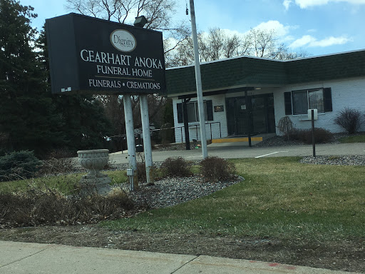 Funeral Home «Gearhart Anoka Funeral Home», reviews and photos, 552 E River Rd, Anoka, MN 55303, USA