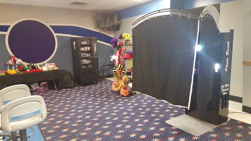 Bowling Alley «Strike Force Lanes», reviews and photos, 1539 W Main St, Greenfield, IN 46140, USA