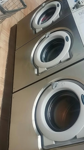 Laundry «24 Hour Laundry», reviews and photos, 7133 Chimney Rock Rd, Houston, TX 77081, USA