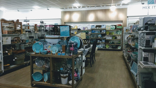 Department Store «HomeGoods», reviews and photos, 99 Executive Blvd S, Southington, CT 06489, USA