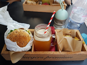 Photo n°125 de Made burger à Angers ()