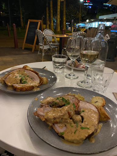 Le Coq and Fish (French Bistro)