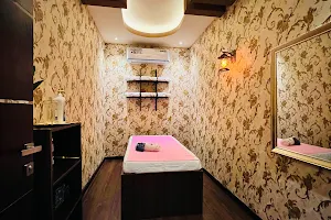 Reshma Spa Ajman - Massage Centre & Relaxation image