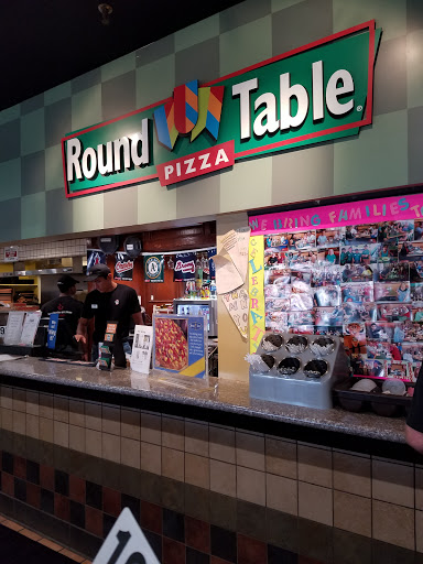 Pizza Restaurant «Round Table Pizza», reviews and photos, 5250 Faculty Ave, Lakewood, CA 90712, USA