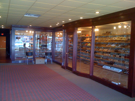 Tobacco Shop «Wallingford Tobacco», reviews and photos, 898 N Colony Rd, Wallingford, CT 06492, USA