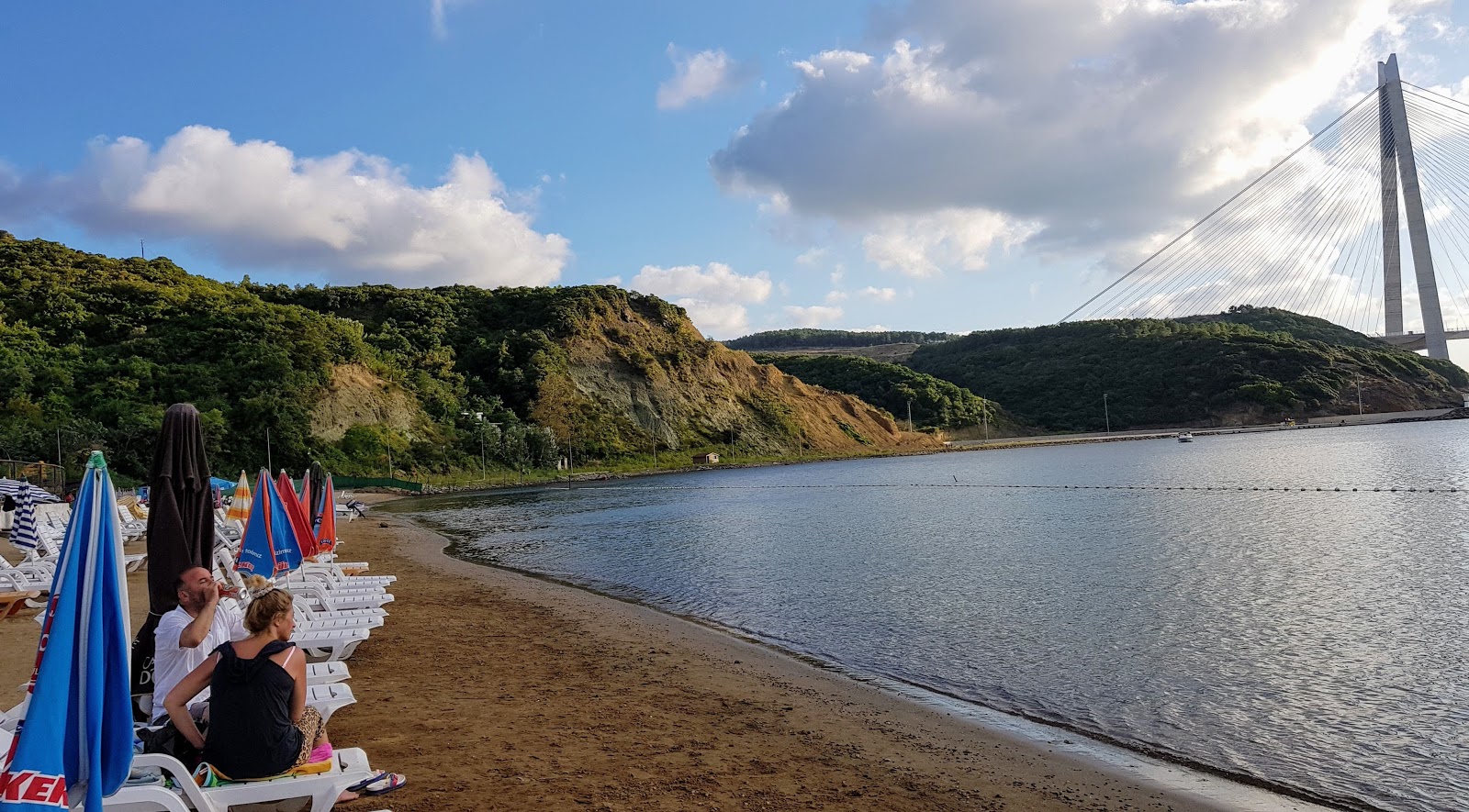 Foto von Poyraz Beach Resort mit beiger sand Oberfläche