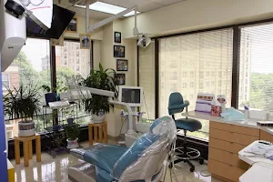 Evanston Dental Associates, Ltd. image