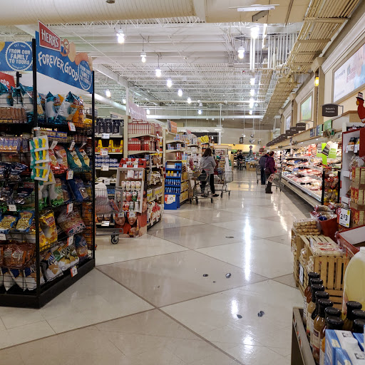 Grocery Store «Giant Food Stores», reviews and photos, 4855 West Chester Pike, Newtown Square, PA 19073, USA