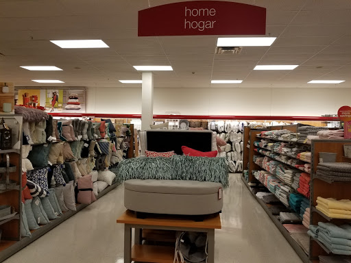 Department Store «T.J. Maxx», reviews and photos, 1650 Miami Gardens Dr, North Miami Beach, FL 33179, USA