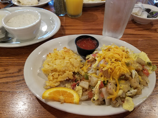 American Restaurant «Cracker Barrel Old Country Store», reviews and photos, 800 N Interstate Dr, Norman, OK 73072, USA