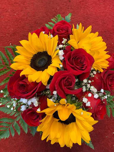 Florist «Magic Flowers», reviews and photos, 7201 W Wilson Ave, Harwood Heights, IL 60706, USA