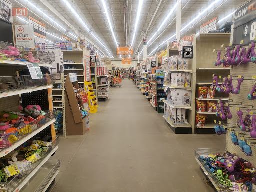 Department Store «Mills Fleet Farm», reviews and photos, 8400 Lakeland Ave N, Brooklyn Park, MN 55445, USA