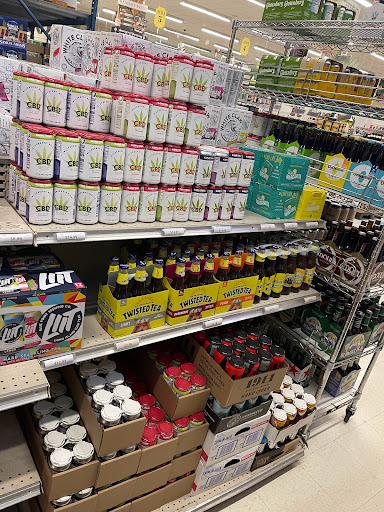 Liquor Store «Connecticut Beverage Mart», reviews and photos, 955 Washington St, Middletown, CT 06457, USA