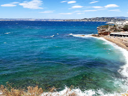 Anse des Sablettes'in fotoğrafı küçük koy ile birlikte