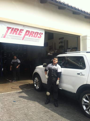 Auto Repair Shop «Calabasas Car Care Tire Pros», reviews and photos, 4929 Las Virgenes Rd, Calabasas, CA 91302, USA