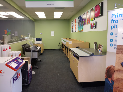 Print Shop «FedEx Office Print & Ship Center», reviews and photos, 2646 Colonel Glenn Hwy, Fairborn, OH 45324, USA
