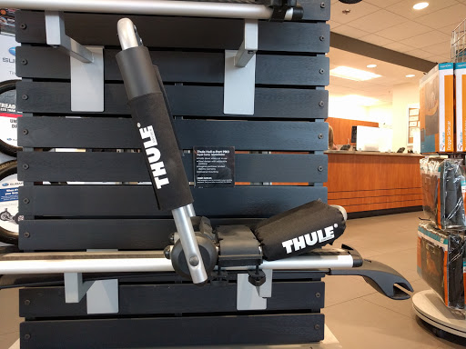 Subaru Dealer «Frank Subaru», reviews and photos