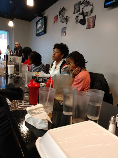 Shopping Mall «Riverdale Plaza Shopping Center», reviews and photos, 1044 W Mercury Blvd, Hampton, VA 23666, USA