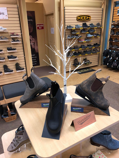 Shoe Store «Coastal Shoes», reviews and photos, 1317 NW U.S. 101, Lincoln City, OR 97367, USA