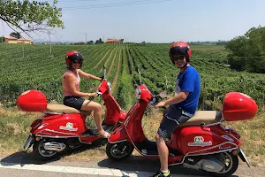 Motoragazzi Vespa scooter rent Malcesine image