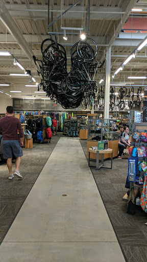 Camping Store «REI», reviews and photos, 15200 Potomac Town Pl #140, Woodbridge, VA 22191, USA
