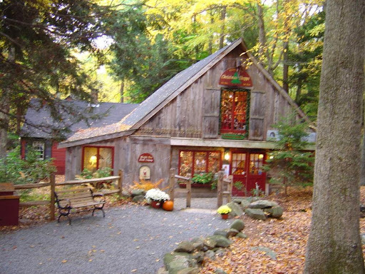 Candle Store «Whiffle Tree Country Store & Candle Co», reviews and photos, 101 Andover Rd, Billerica, MA 01821, USA