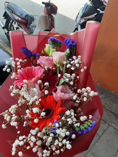 QQ Florist & Gifts