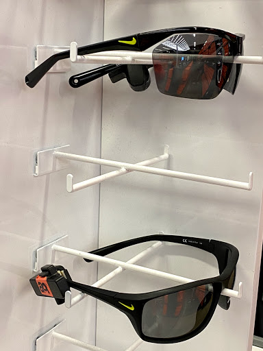 Sporting Goods Store «Nike Factory Store», reviews and photos, 5050 Factory Shops Blvd #905, Castle Rock, CO 80108, USA