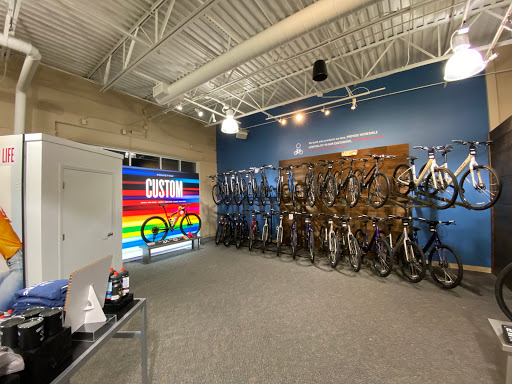Bicycle Store «Trek Bicycles of Raleigh», reviews and photos, 10911 Raven Ridge Rd # 107, Raleigh, NC 27614, USA