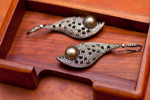 Jewelry Store «PERSONA JEWELRY», reviews and photos, 62 Charles St, Boston, MA 02114, USA