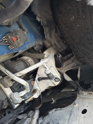 Auto Body Shop «Sewell Collision Center of Dallas», reviews and photos, 6303 Cedar Springs Rd, Dallas, TX 75235, USA