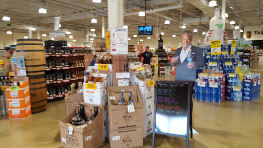 State Liquor Store «NH Liquor & Wine Outlet», reviews and photos, 294 Daniel Webster Hwy, Nashua, NH 03060, USA