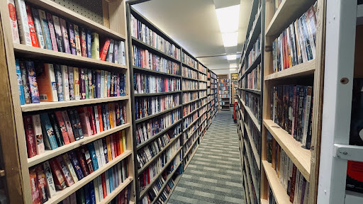 Used Book Store «Clackamas Book Exchange», reviews and photos, 10655 SE 42nd Ave, Milwaukie, OR 97222, USA