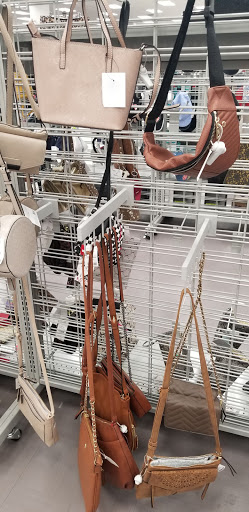 Clothing Store «Ross Dress for Less», reviews and photos, 7615 Evergreen Way, Everett, WA 98203, USA