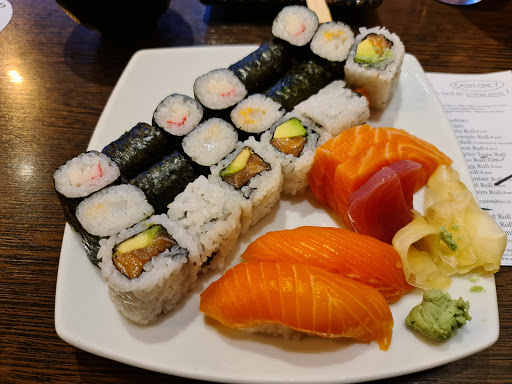 Sushi Eatery