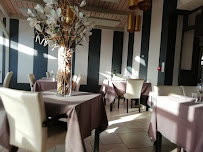 Atmosphère du Restaurant Le Petit St Thomas à La Garnache - n°11