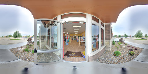 Pet Supply Store «Leash on Life, Pet Supplies», reviews and photos, 650 Pacha Pkwy #5, North Liberty, IA 52317, USA