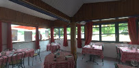 Atmosphère du Restaurant français Auberge du Lac à Saint-Fargeau - n°18