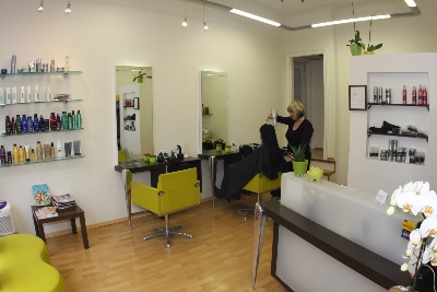 Rezensionen über Hairstyling Fantasieallee in Riehen - Friseursalon