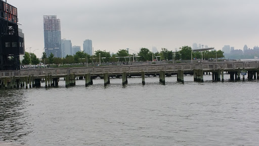 Park «Gantry Plaza State Park», reviews and photos, 4-09 47th Rd, Long Island City, NY 10007, USA