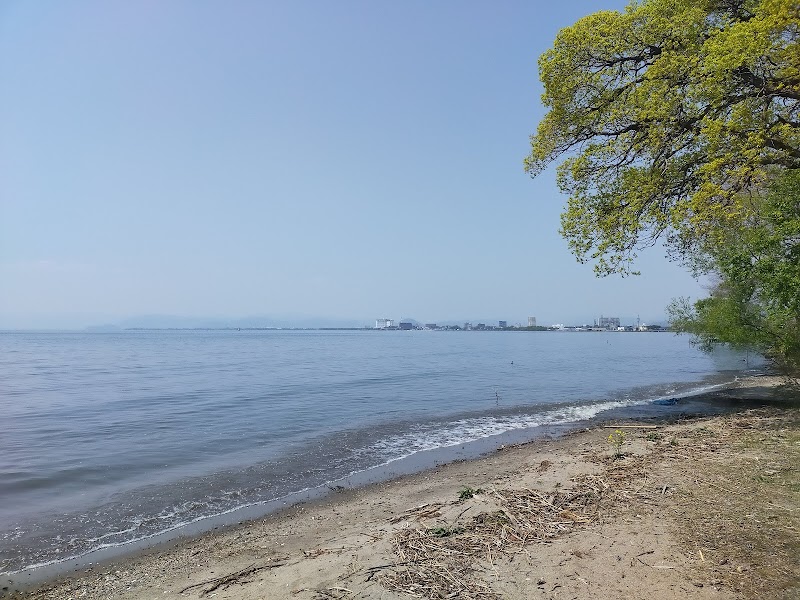 湖岸緑地駐車場