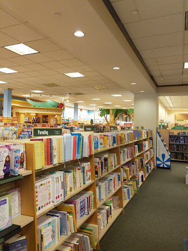 Book Store «Barnes & Noble», reviews and photos, 6134 S Westnedge Ave, Portage, MI 49002, USA