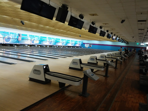 Bowling Alley «Town N Country Lanes», reviews and photos, 1100 S Wayne Rd, Westland, MI 48186, USA