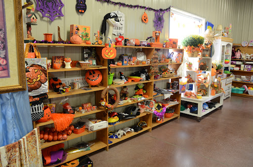 Thrift Store «Gridley Spare & Share Shoppe», reviews and photos, 111 N Ford St, Gridley, IL 61744, USA