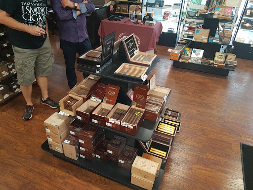 Tobacco Shop «Tobacco Depot», reviews and photos, 169 E Bloomingdale Ave, Brandon, FL 33511, USA