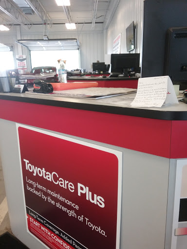 Toyota Dealer «Toyota of Bristol», reviews and photos, 3045 W State St, Bristol, TN 37620, USA