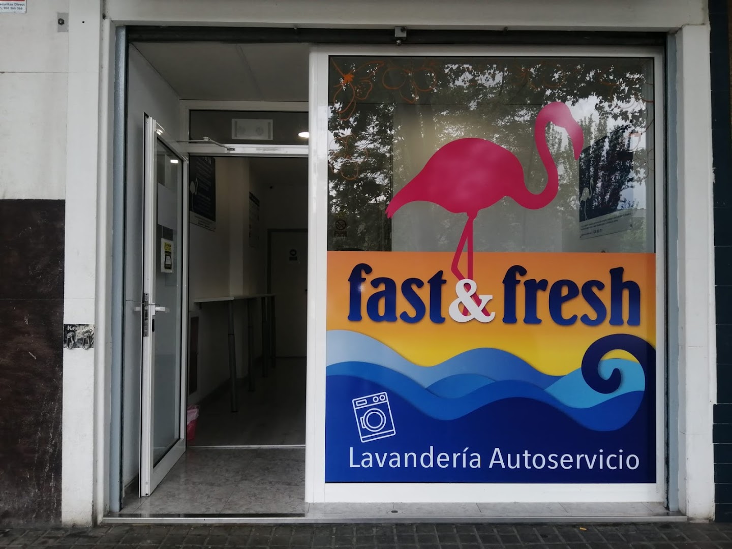 Fast & Fresh Lavanderia Autoservicio